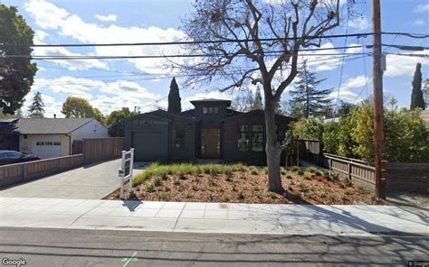 Single-family residence in Palo Alto sells for $2.5 million