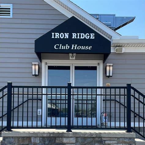 Singles in iron ridge