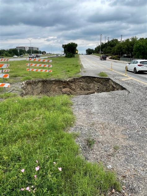 Sinkhole along MoPac prompts concern for drivers