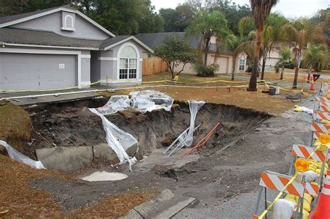 Sinkhole in Florida: In