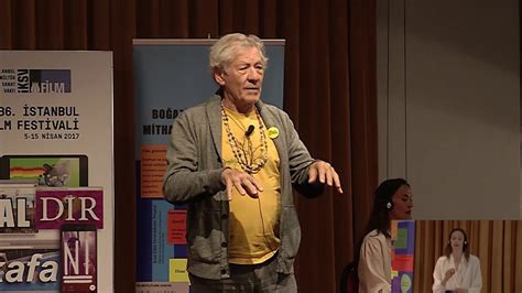 Sir Ian Mckellen - You Shall Not Pass - YouTube