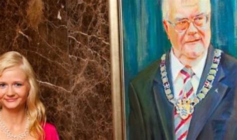 Siret kotka savisaar biography