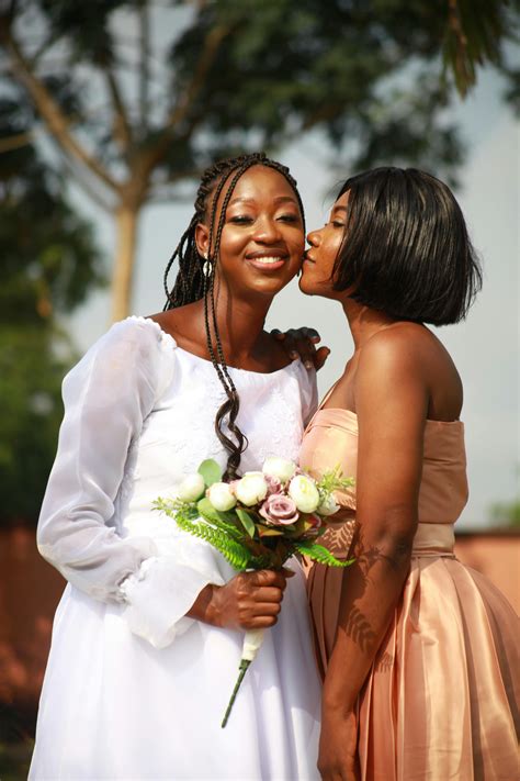 Read Sister of the Bride