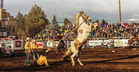 Sisters rodeo. Jun 6, 2018 · The rodeo took a chance on him in 2007 and he has been coming back to Sisters ever since.(Greg Waddell/submitted photo) J.J. Harrison clowning around at the 2016 Sisters Rodeo.(Greg Waddell ... 