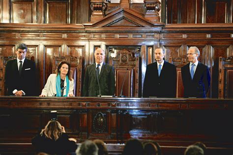 Situación actual de la mujer en el poder judicial argentino. - Código de minería de la república argentina.