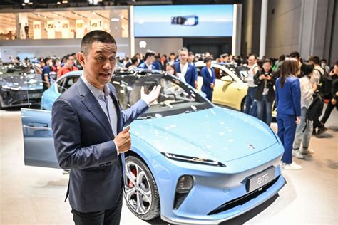 Six Chinese EV Makers Face Risks amid Fierce Competition