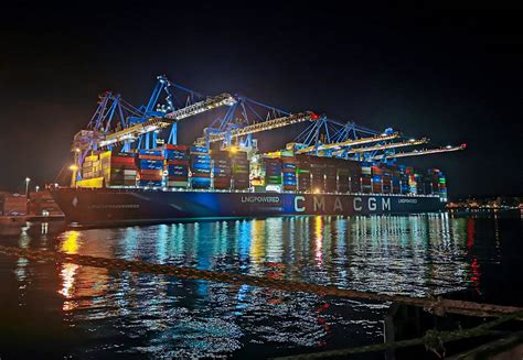 Six Quayside Cranes deployed on CMA CGM Arctic