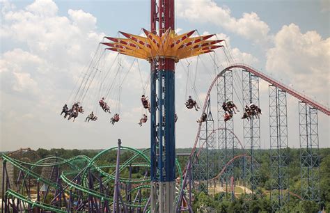 Six flags md. Dubbed the DC's Thrill Capital, Six Flags America in Bowie City is Maryland's biggest theme park. This park is on 523 acres of land but utilizes 131 acres … 