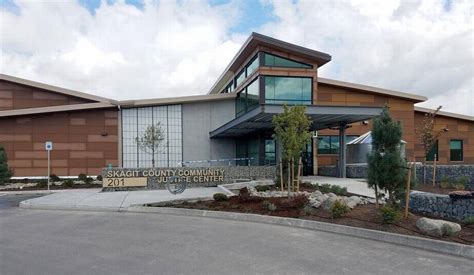 The Skagit County Jail is the biggest prison office in the Skagit County and is arranged on 14 sections of land in metropolitan Mount Vernon. It is located at 600 South Third Street, Mount Vernon, WA, 98273 and was built in 1961.