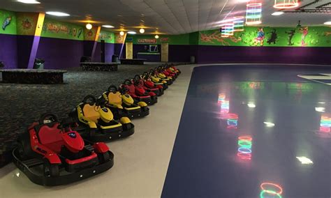 Skate center. Are you looking for a fun and affordable way to celebrate your birthday, family reunion, or corporate event? Airlineskate Center NOLA is the place to go! We offer public and private skating parties, as well as regular … 