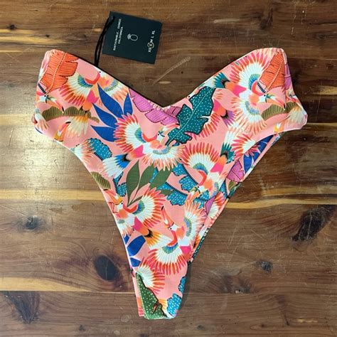 Skatie swim. SWIM BOTTOMS. Some sizes overlap for an active fit size down, for a looser fit size up. SIZE: JEAN SIZE/NATURAL WAIST: XS: 23-25: S: 25-27: M: 27-29: L: 29-31: XL: 31-33. LEGGINGS. ... About Skatie About Skatie Our Story Sustainability Accessibility Lookbooks Careers Order Information Order Information ... 
