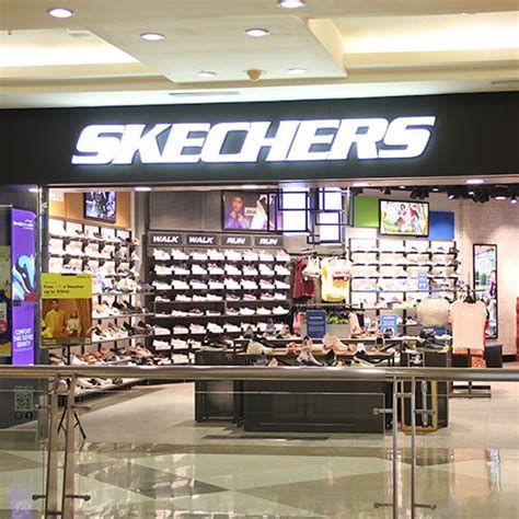 Skechers store springfield mall