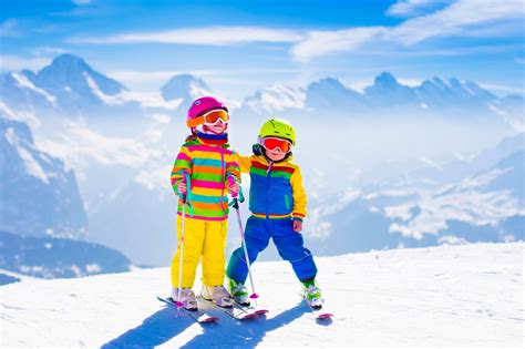 Ski children a guide for stress free skiing with kids. - Ken keyes handbook to higher consciousness.