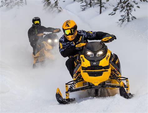 Ski-doo - Suspension. Features. Fully equipped to take on the toughest winter tasks, the 2025 Skandic SE delivers premium utility features and the ability to travel anywhere on snow with awesome off-trail traction and flotation. There’s no substitute to having the right tool for any job. Starting at $17,849.