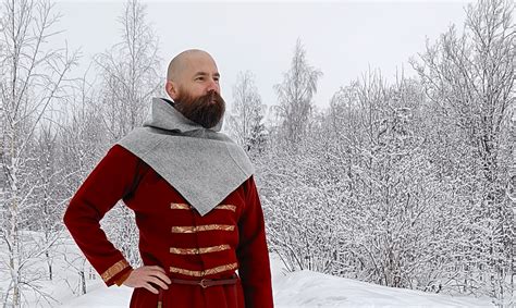 Skjoldehamn hood Tutorial - HANDCRAFTED HISTORY
