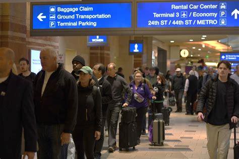 Sky harbor tsa wait times. Passengers moving through the security checkpoints at Phoenix Sky Harbor International Airport should anticipate waiting on average for: 11 minutes* Report Your Time Weather 94° Clouds Wind Speed 5 mph Wind Gust 10 mph Visibility 6 miles TSA Pre Available … 