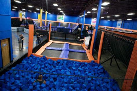 Sky zone torrance. Sky Zone Torrance has awesome and inexpensive birthday packages sure to make you or your loved ones special day unforgettable. Click... Looking for a fun and unique way to... 