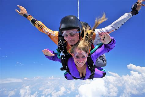 Skydive orange. Per Jump. $40. $42. Reminder: Jumpers must be a minimum of 18 years of age under the 285 lb. weight limit (225 lb. for AFF). A surcharge of an additional $35 for every ten pounds over 220 applies. Skydive Orange is a club-run dropzone with a welcoming fun jump community that includes some of the nation’s most talented and experienced skydivers. 