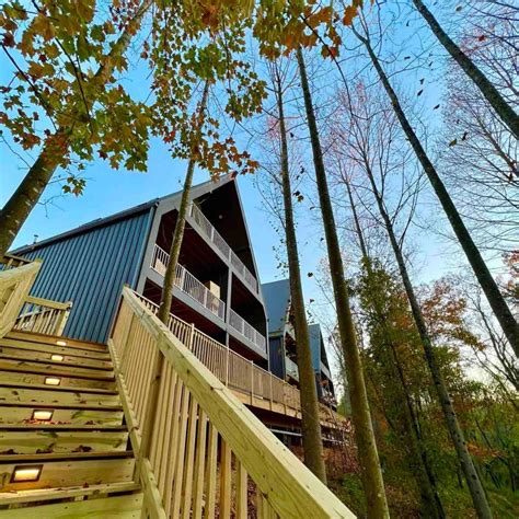 Skylaranna - View deals for Skylaranna Resort & Spa, including fully refundable rates with free cancellation. Guests enjoy the comfy beds. French Broad River is minutes away. …