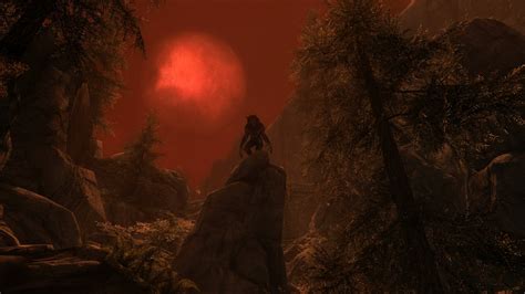 A forum thread where players discuss the quest Ill Met by Moonlight, which involves hunting a werewolf and a white stag in Falkreath. Some players report bugs such as missing …