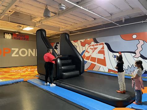 Skyzone fremont. FINIAL STEP. With your smart phone please make a 10 second video recording of why you want to work at Sky Zone. Drop files or click to select files to Upload. Jobs @ Sky Zone. offers reasonable accommodation in the employment process for individuals with disabilities. If you need assistance in the application or hiring process to accommodate a ... 