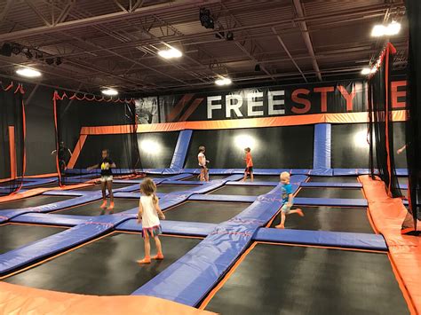 Skyzone phoenix. About Sky Zone. Inside each Sky Zone location, a wall-to-wall half-pipe made entirely of trampolines gives children and adults a venue where they can safely hop, bounce, and somersault to their hearts' content. The vast, taut, springy flooring doesn't end at the walls, but instead, the trampolines continue upward to form angles perfect for ... 