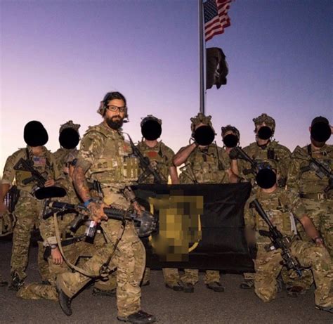 Old pic from Slade, DEVGRU with spare guns, 2 KAC SR-16 and 1 HK416. ... DEVGRU operator somewhere downrange with his MP7, c. 2008-2008. r/JSOCarchive .... 