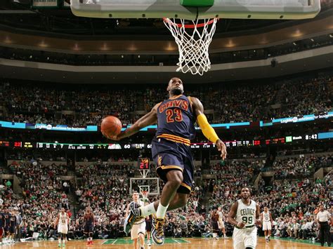 Slam–dunk Definition & Meaning Britannica Dictionary