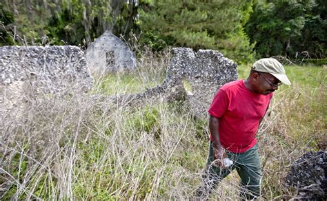 Slave descendants on Georgia island fighting to keep protections that helped them keep their land