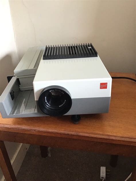 Slide projector for Sale Gumtree