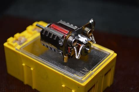 Group 7 store slot car motor