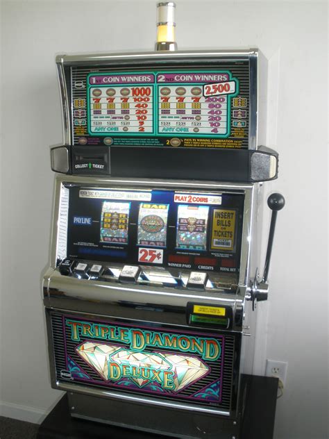 Slot machine triple diamond. The symbols in this game include the classic slot symbols like the "BAR", the number 7, the Double Diamond logo, triple and double BAR symbols, cherries, and an "ANY BAR" symbol. The Double Diamond logo is the highest paying symbol in this Vegas styled slot machine and can pay up to 2500 coins if it appears thrice on the winning payline. 