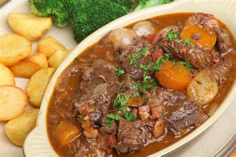 Slow Cooker Beef Bourguignon Stew - Skinny Ms