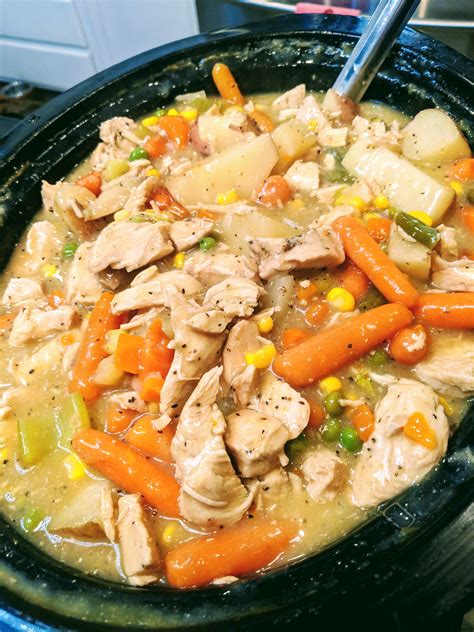 Slow Cooker Chicken Pot Pie Stew