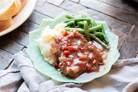 Slow Cooker Swiss Steak and Onion... - Recipe For Wonder