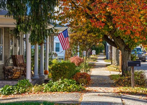 Small Town Living Market - Facebook