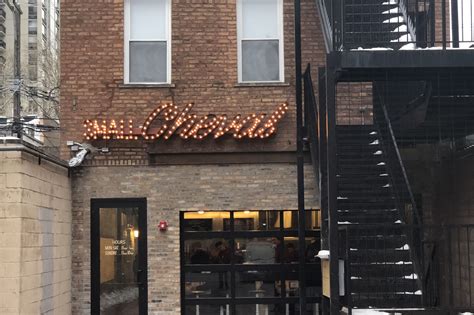 Small cheval chicago. Mar 3, 2023 · Small Cheval is officially opening a full-service bar and dining room, bringing burgers fries and shakes to Wrigleyville for the first time. ... Address: 1119 W ... 