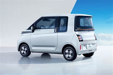 Small ev. Jan 23, 2023 · Learn about the benefits and drawbacks of electric micro-cars, mini-EVs, NEVs, and LSVs for urban and low-speed driving. See some of the latest models and prices of these small format electric vehicles. 