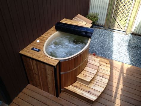 Small hot tubs. Aug 25, 2023 · Above-ground hot tubs cost $3,000 to $10,000 on average. In-ground hot tubs cost $8,000 to $25,000 to install. Start your search. Join as a pro ... Hot tub manufacturers offer small, medium, and large size models. Standard hot tub sizes and prices are as follows: Hot tub prices by size. Hot Tub Sizes and Prices; 