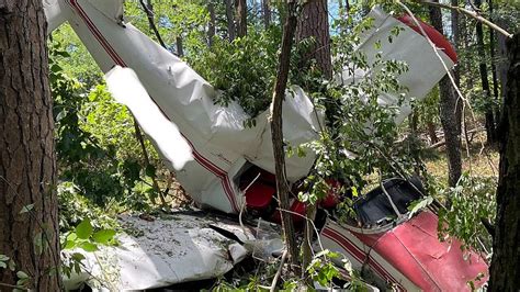 Small plane crashes in Osage Beach, Missouri