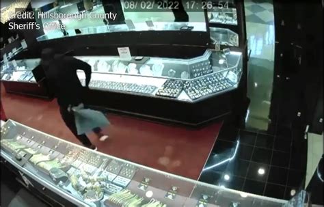 Smash-and-grab thieves make off with $100K in merchandise from Citrus …