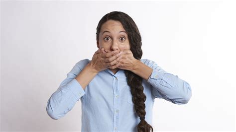 Smelling burps. Normally burps are not smelly. They are just excess air trapped with the esophagus that comes out through the mouth. The sulfuric, egg-like smell in your burps … 