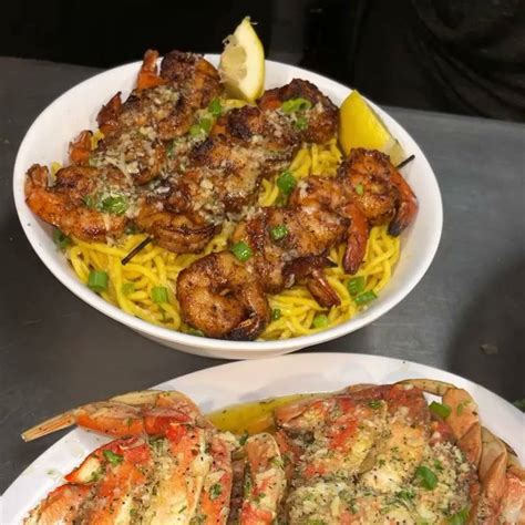 Full menu available #today 2430 Broadway Uptown #oakland 1:00pm-8:00pm #chargrilledoysters #nola #neworleans #style at #smellys in #oakland #california.... 