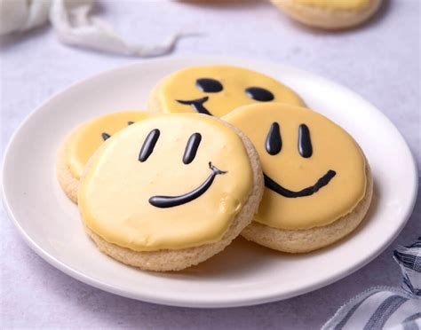 Smiley Face Cookies - Foods Guy