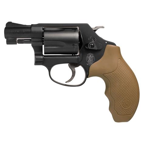 Smith and Wesson 437 Airweight First Look