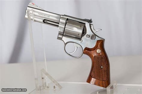 Smith and wesson 686 pre lock value.  barrel.  Has some freckles under the cylind...