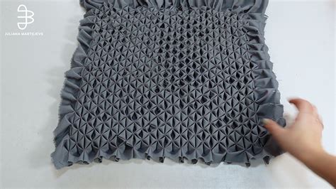 Smocking patterns for cushions.  Versatile top.  See Step 1 to learn a Sep 10, 2024 · ...