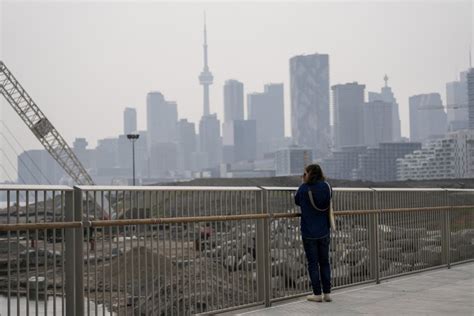 Smoke returns to GTA today with unsettled weather expected for Canada Day