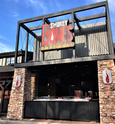 Smokey bones restaurant. Things To Know About Smokey bones restaurant. 