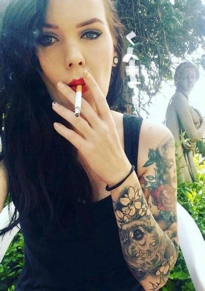 Smoking hot amateur women fucked hard in an orgy. . Smokingshemales